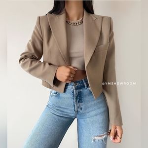 🔥Last 2🔥 MANGO Short blazer